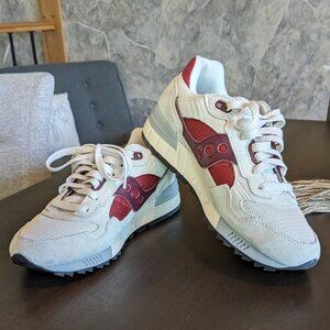 Saucony Shadow 5000 sneakers